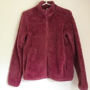 Maroon Uniqlo zip up sweater